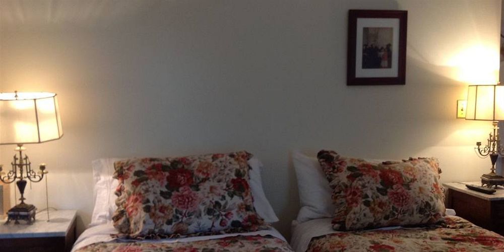 The Red Hook Country Inn, An "Old Rhinebeck" Bed & Breakfast Exterior foto
