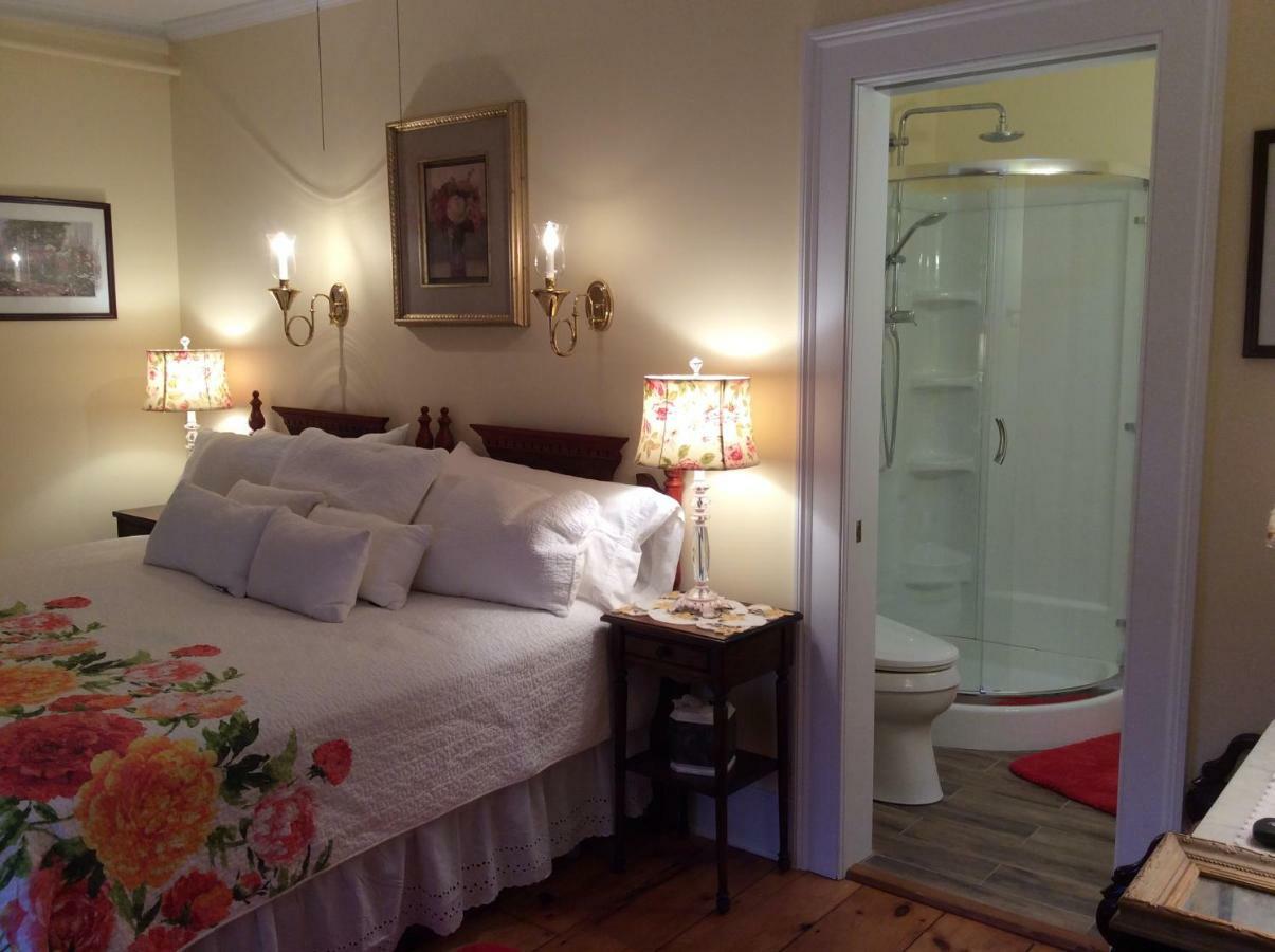 The Red Hook Country Inn, An "Old Rhinebeck" Bed & Breakfast Exterior foto